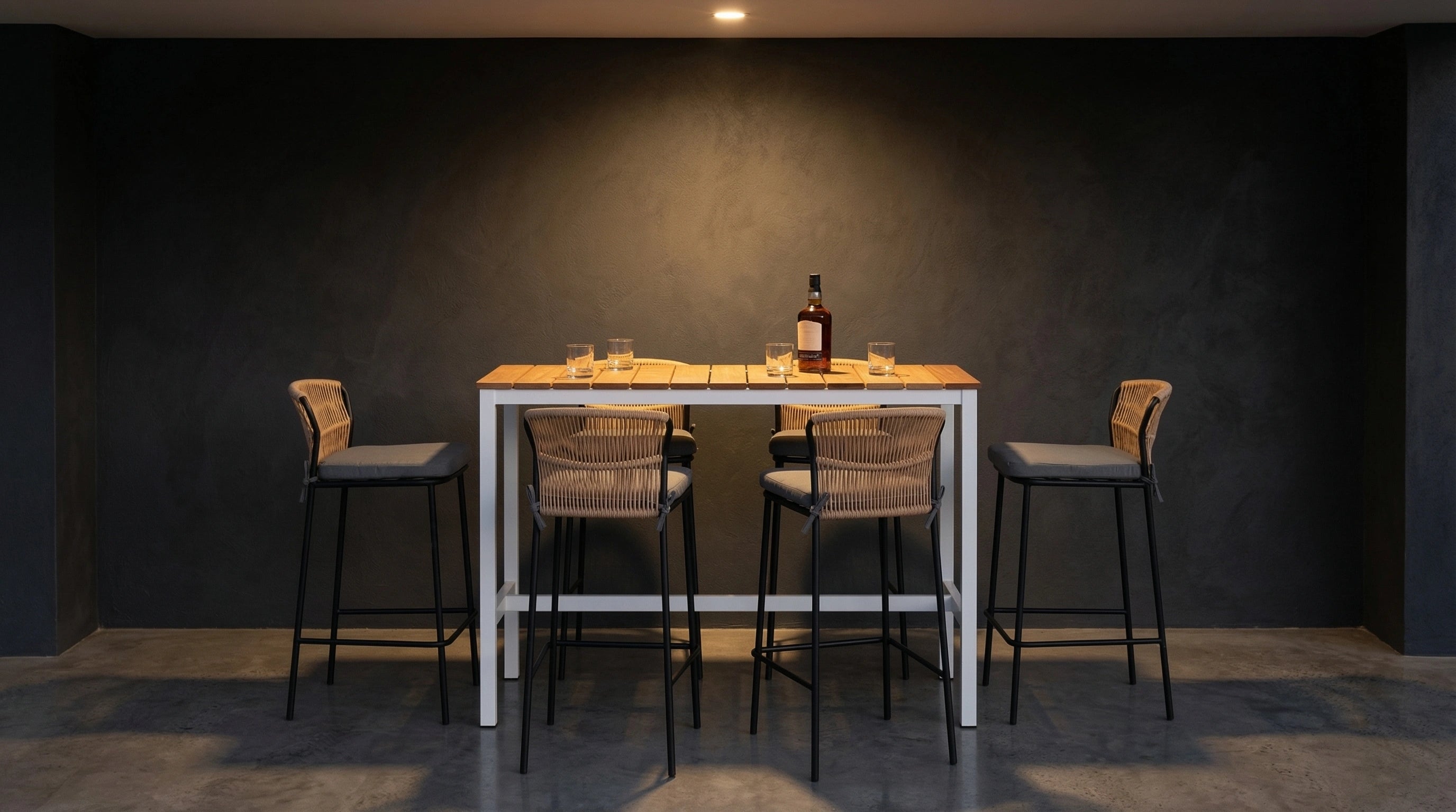 How to Create the Ultimate Home Bar